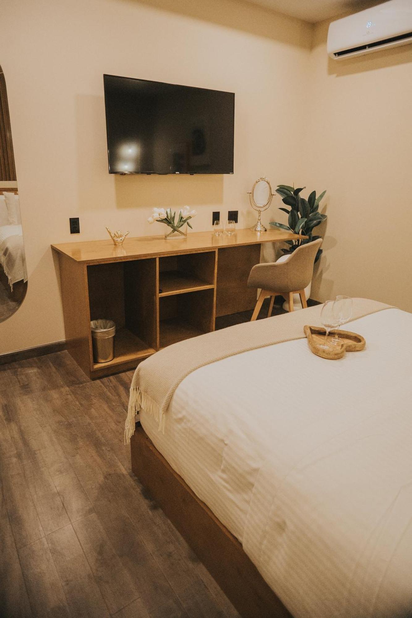 Jules & Laurent Hotel Contemporaneo Енсенада Екстериор снимка